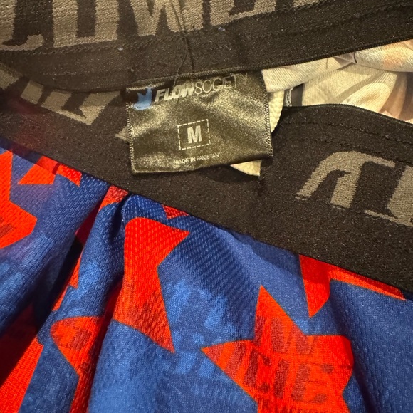 Flow Society shorts - Picture 2 of 2